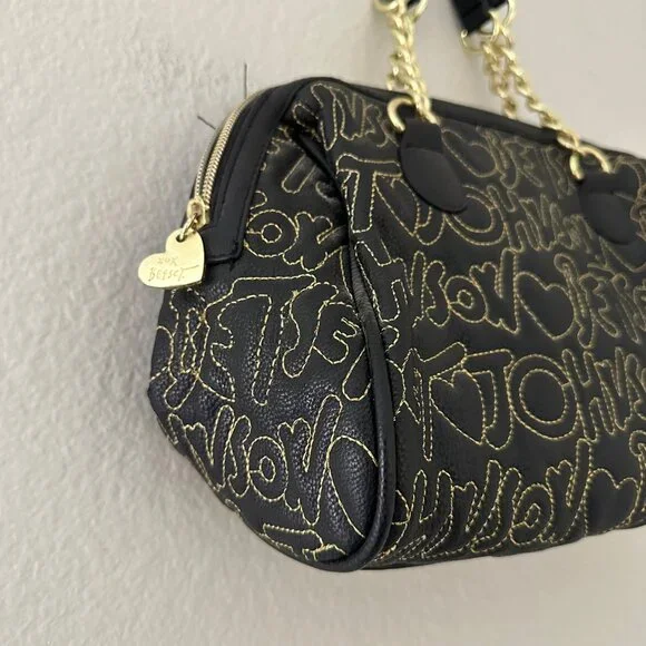 Betsey Johnson Handbag Logo Quilted Be Mine Gold Chain Straps Black O/S - Picture 5 of 13